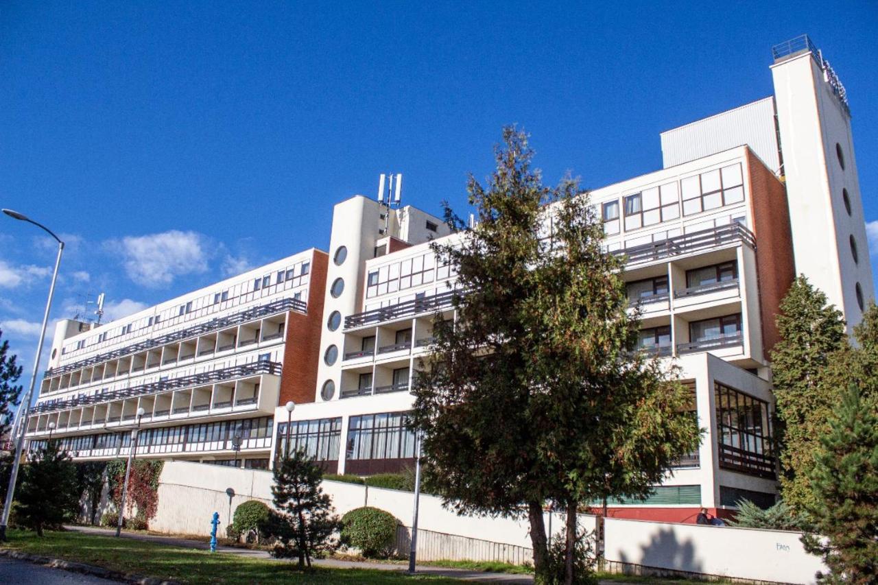 Hotel Novi Zágráb Kültér fotó